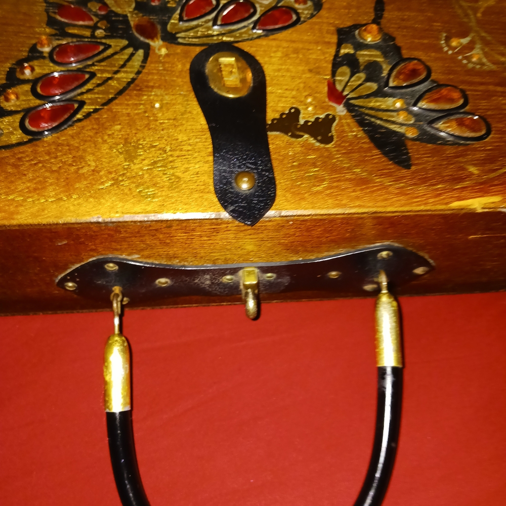Vintage 1960s Butterfly Embellished Wooden  Cigar Box Purse/ Enid Collins Style - Picture 9 of 16